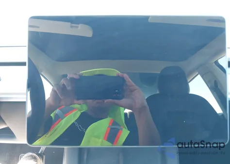 2021 Tesla Model 3 Standard Range Plus Rear-Wheel Drive from USA, damaged, VIN 5YJ3E1EA6MF854181